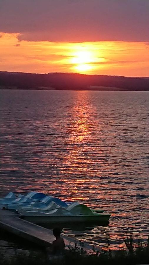Gite Le Petit Nice Pradelles Exteriör bild